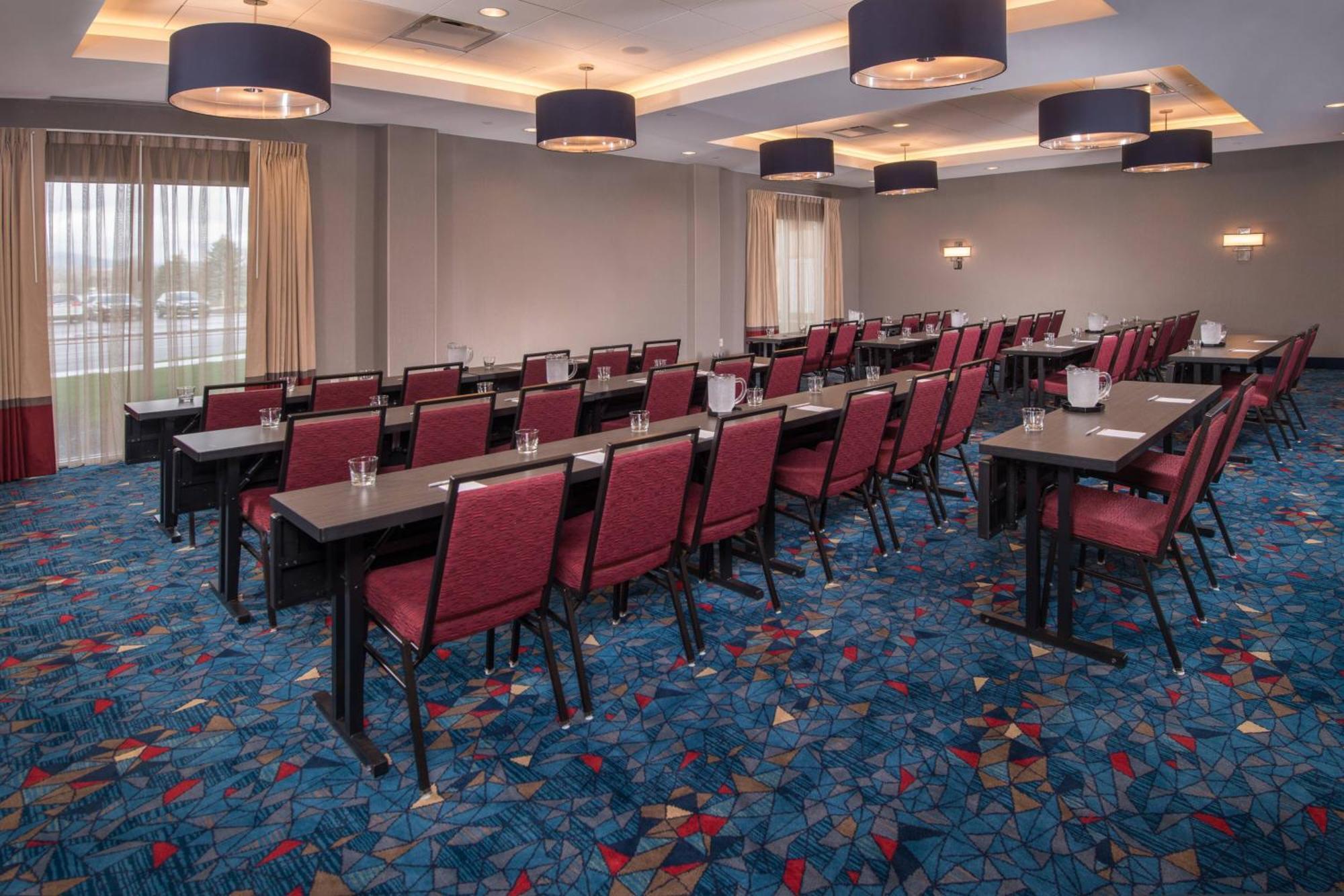 Towneplace Suites By Marriott Altoona Luaran gambar