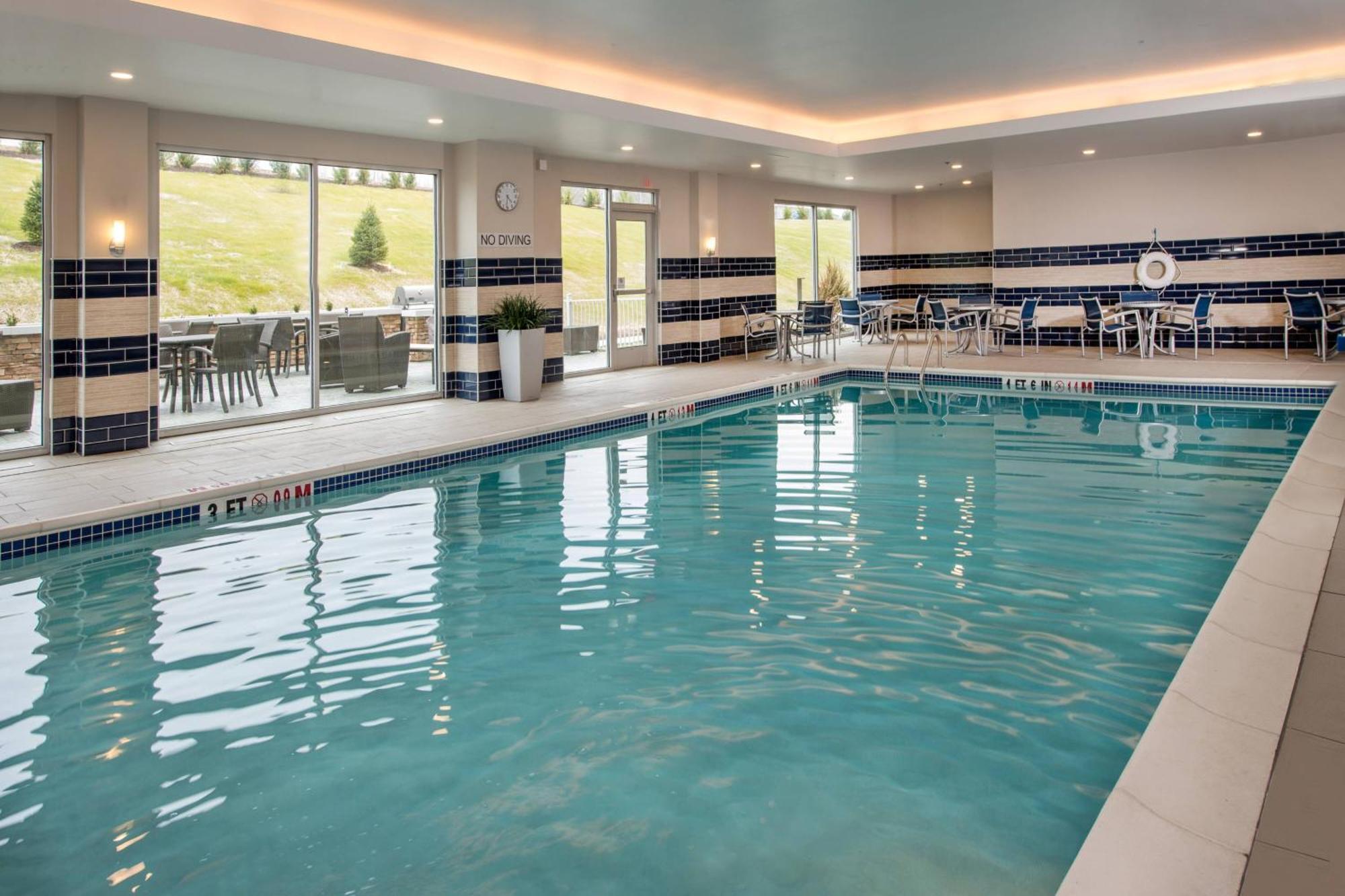 Towneplace Suites By Marriott Altoona Luaran gambar