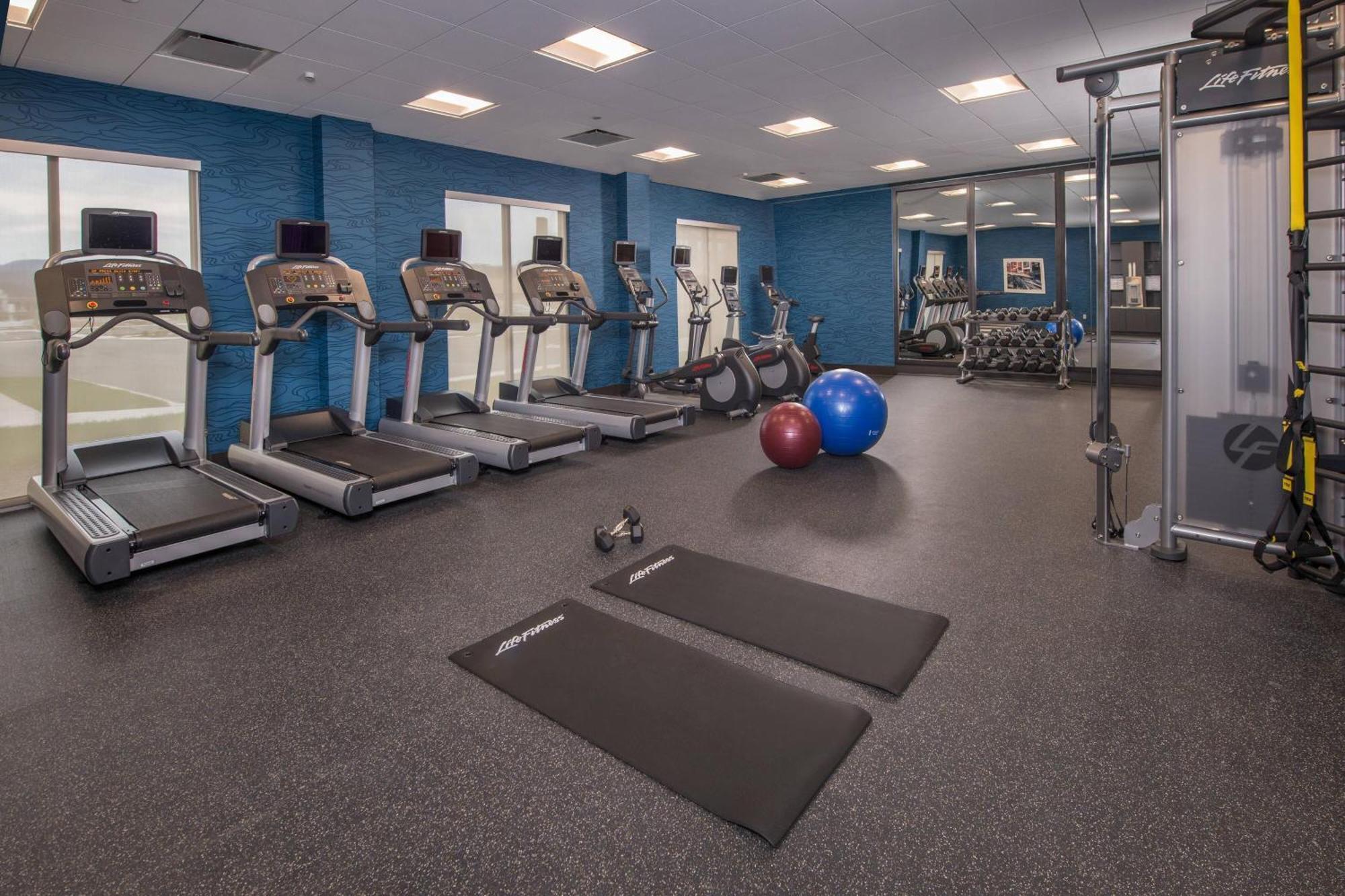 Towneplace Suites By Marriott Altoona Luaran gambar