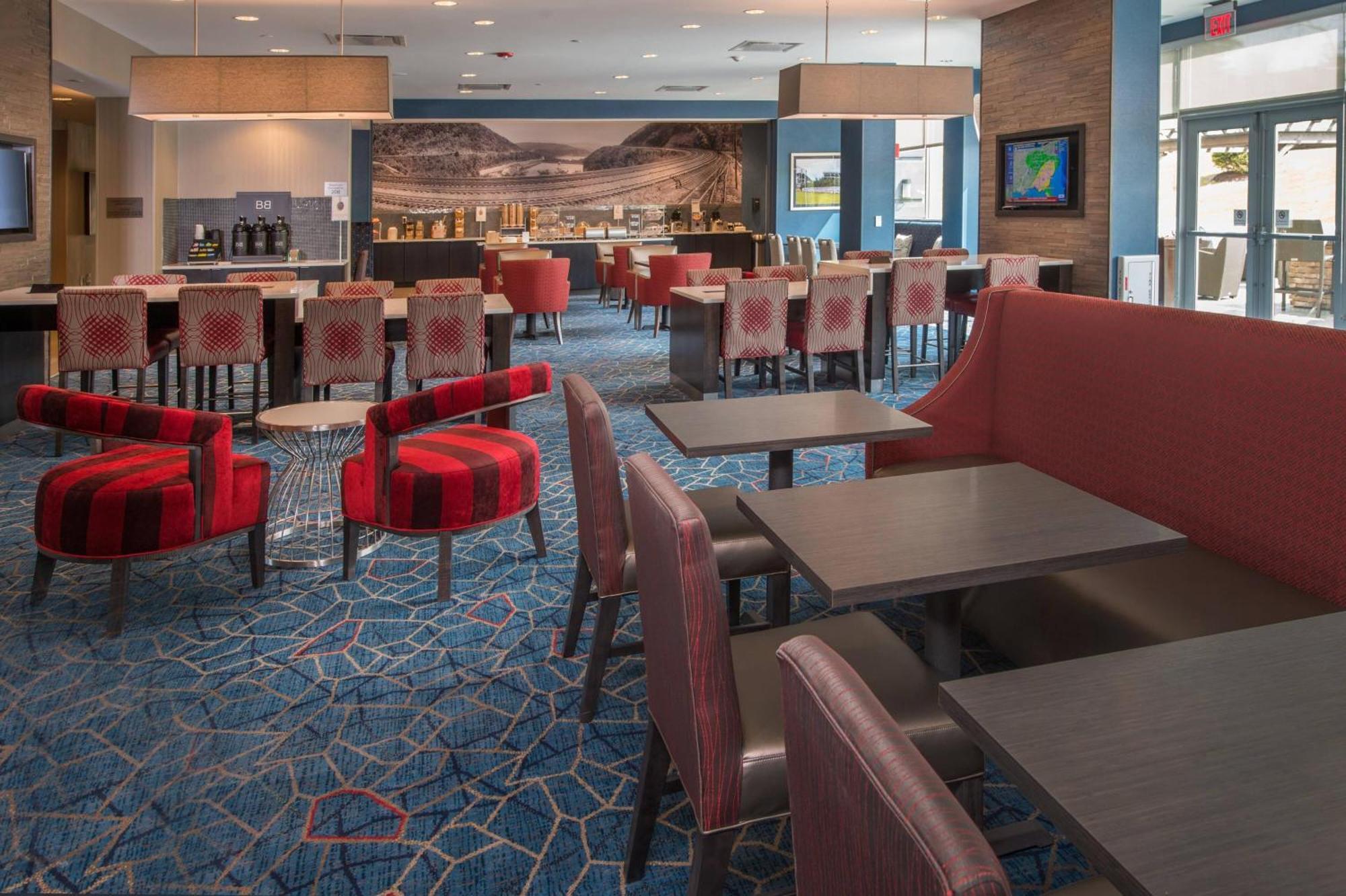 Towneplace Suites By Marriott Altoona Luaran gambar