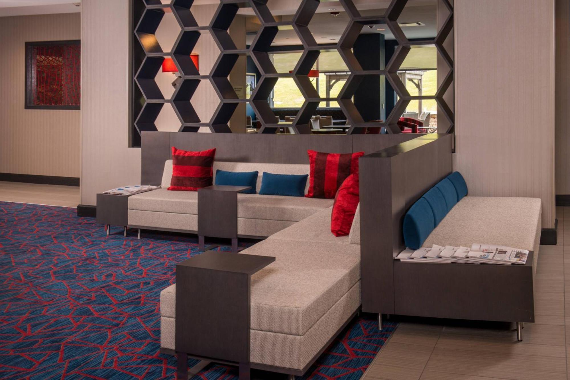 Towneplace Suites By Marriott Altoona Luaran gambar