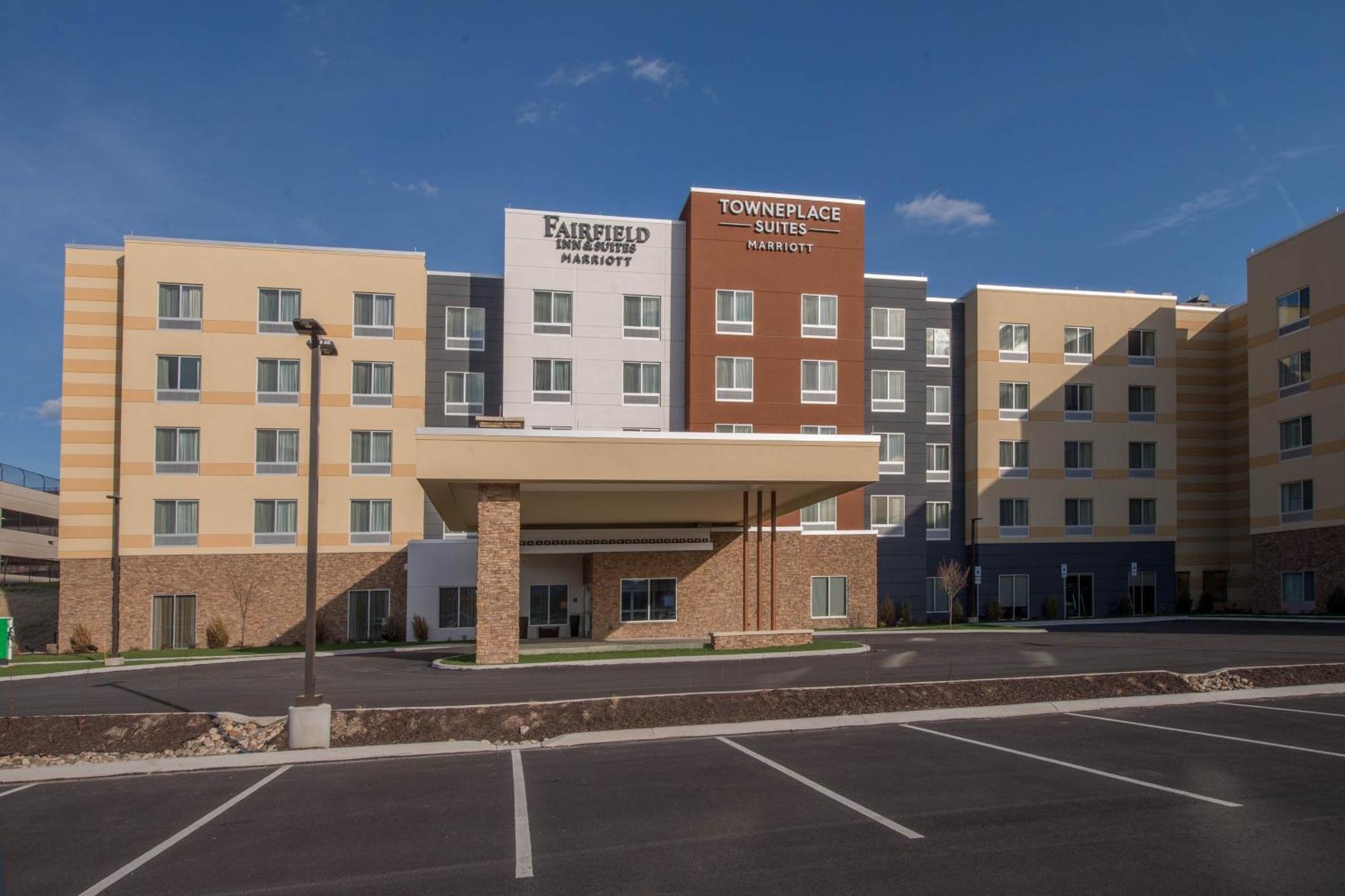 Towneplace Suites By Marriott Altoona Luaran gambar